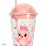 ⁦كوب أطفال شفاف بغطاء وردي وشفاطة بطبعة طائر | بيت الحاجة⁩ - الصورة ⁦2⁩