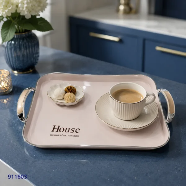 صينية تقديم مستطيلة House وردي بمقابض فضي | بيت الحاجة